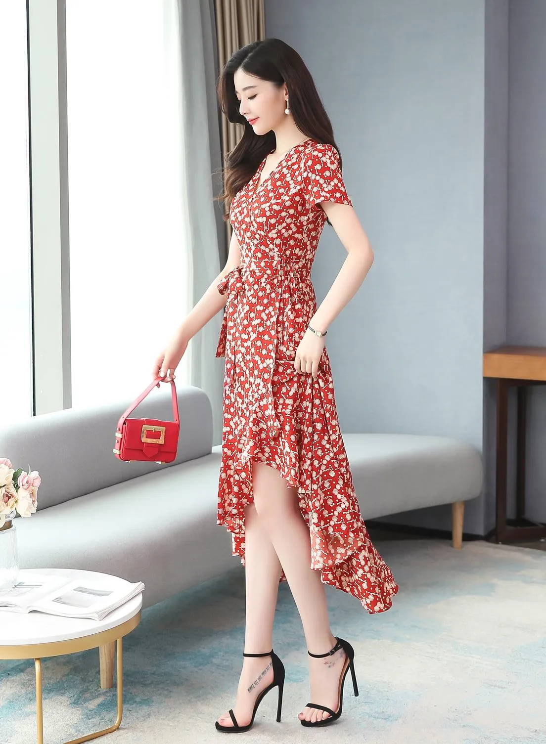 Women's Vacation-Ready Chiffon Dress with V-Neck and Waist Gather