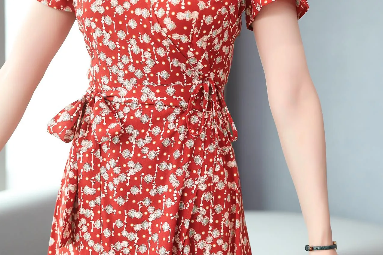 Women's Vacation-Ready Chiffon Dress with V-Neck and Waist Gather