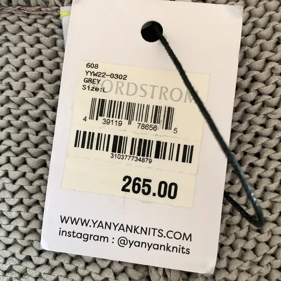 YanYan Knit Shorts. Sz:Large. NWT