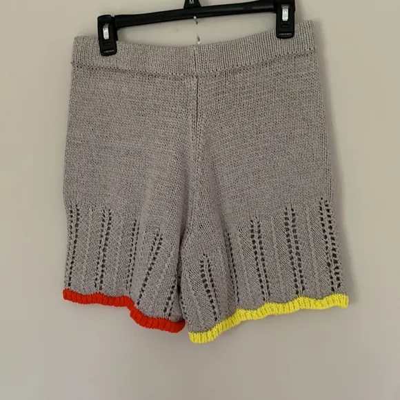 YanYan Knit Shorts. Sz:Large. NWT